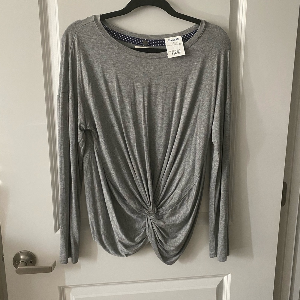 Cupio Grey Twist Front Top